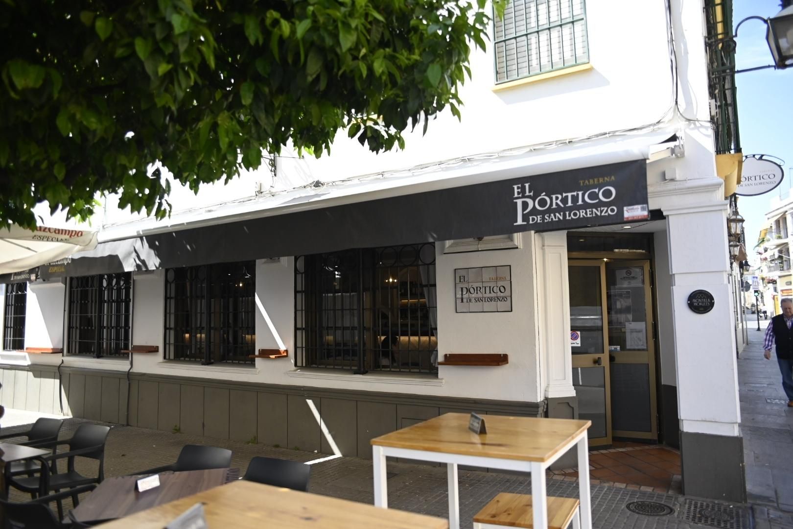 Terraza de El Pórtico de San Lorenzo / Miguel Ángel Salas