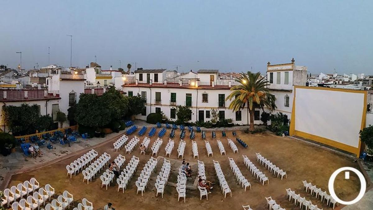Cine Coliseo MADERO CUBERO