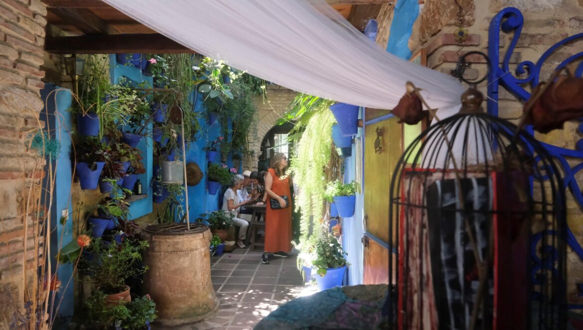 Patio de Frailes, 6, portada este año de la guía / Juan Ayala