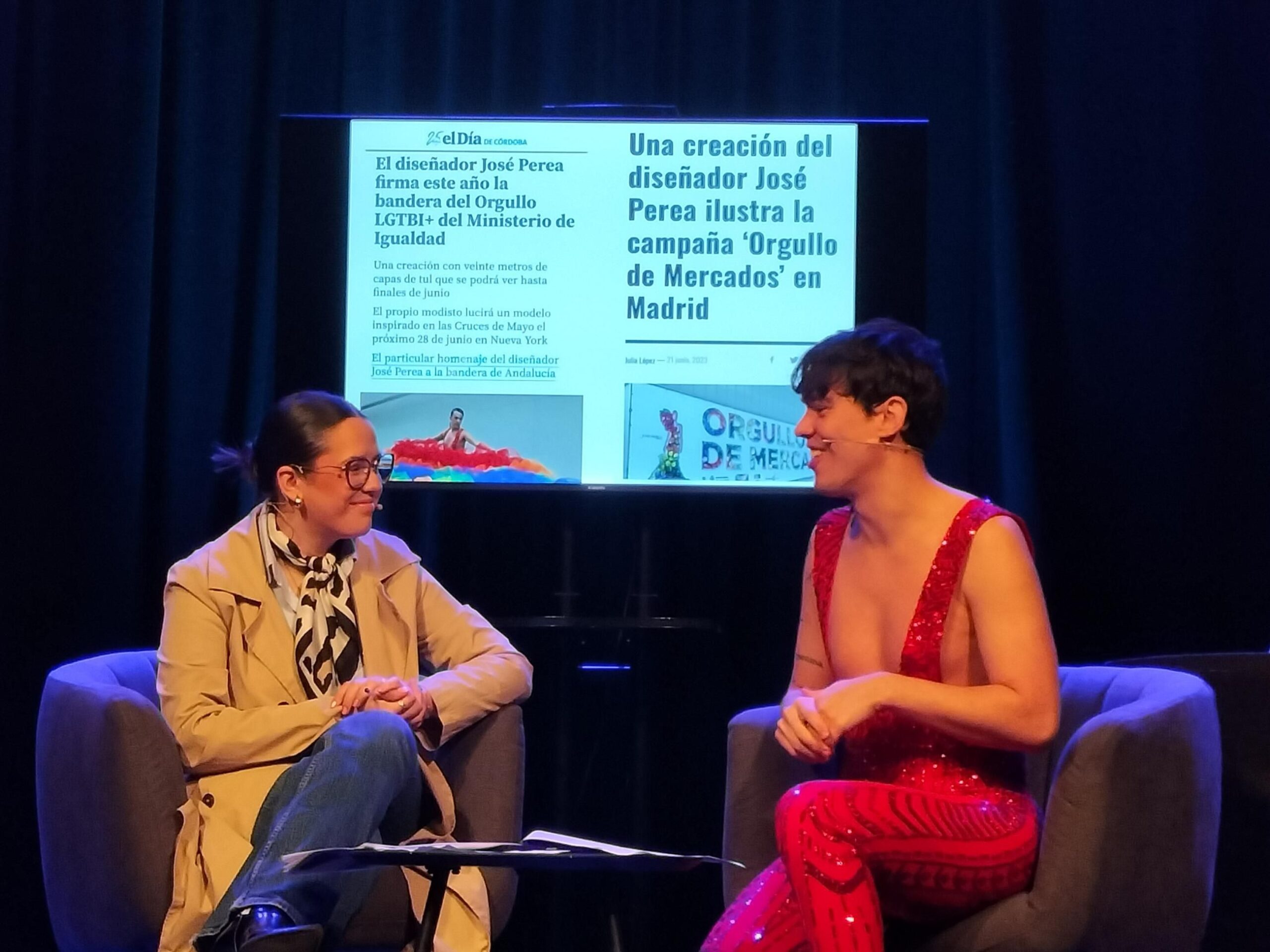 José Perea y Marina Márquez en el escenario del Teatro Cómico de Córdoba / R.G.