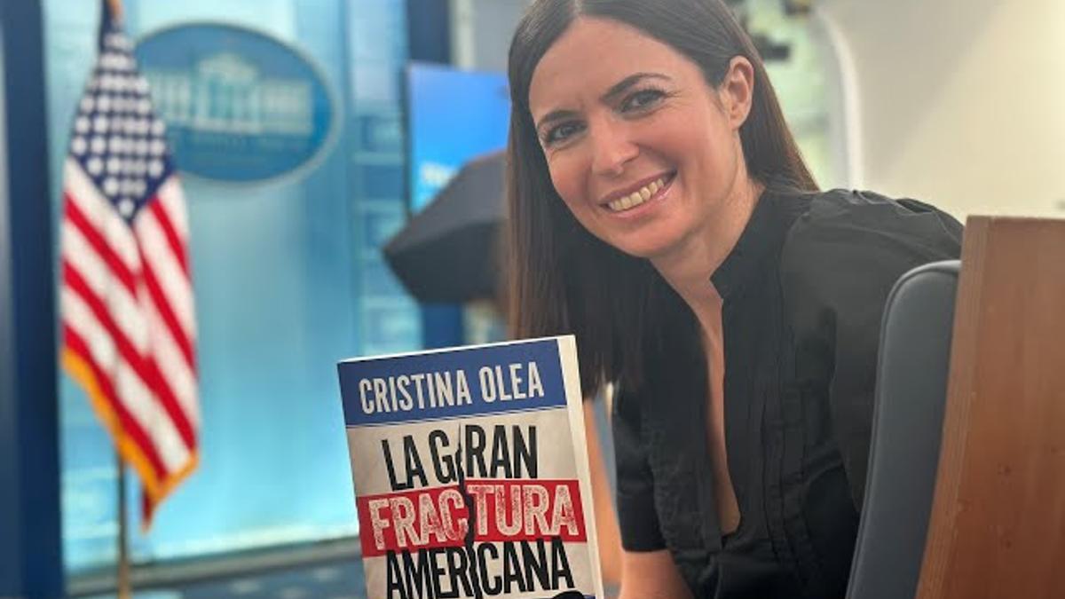 Cristina Olea, con su libro
