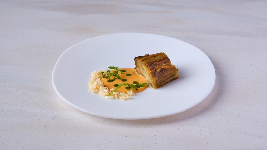 La berenjena tatemada con mole de cacahuete del restaurante NM se convierte en todo un guiño a México.