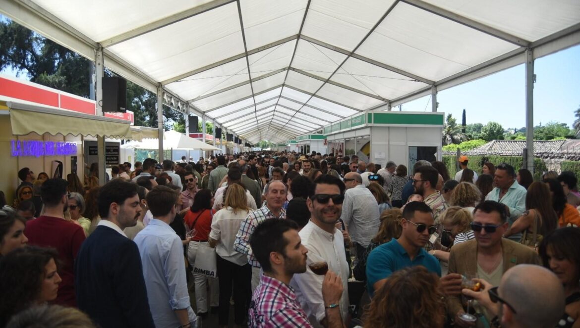 Carpa de la Cata del Vino en su reciente edición. / Luis Navarro