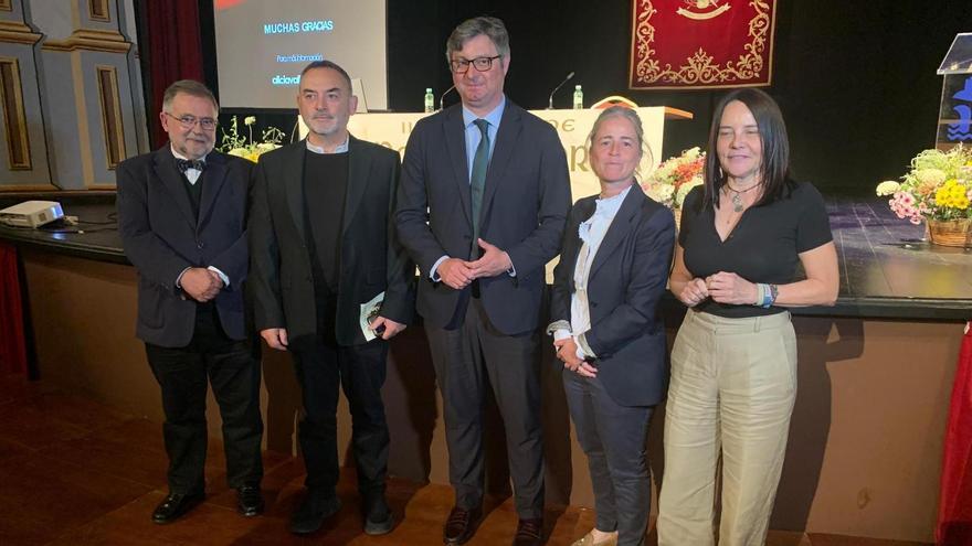 José Calvo Poyato, Jesús Sánchez Adalid, Sergio Velasco, Alicia Vallina y María Delgado. / V. REQUENA