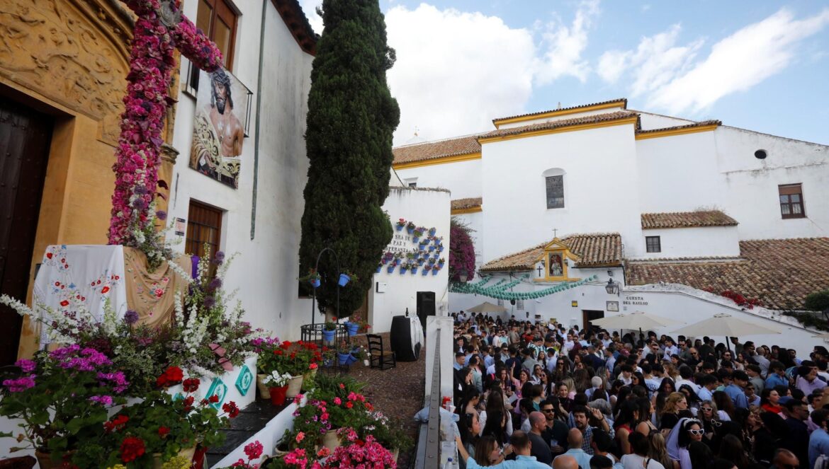 Cruz de la hermandad de la Paz y Espezanza / Miguel Ángel Salas