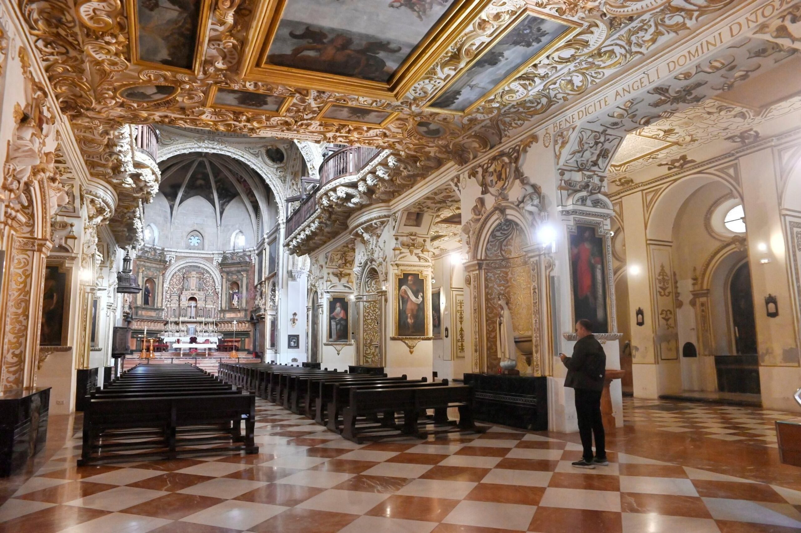 Interior de Iglesia de San Agustín de Córdoba / Juan Ayala