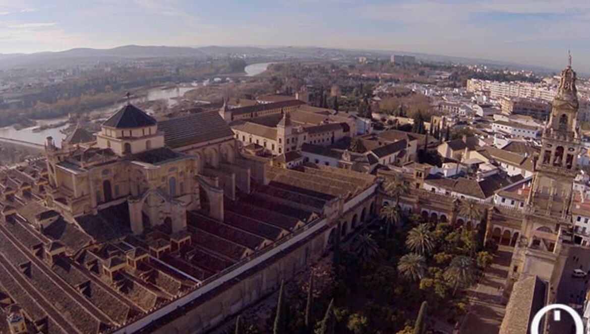 Vista aérea de la Mezquita-Catedral FERNANDO HERMOSO