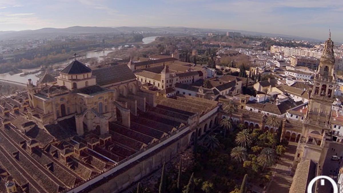 Vista aérea de la Mezquita-Catedral FERNANDO HERMOSO