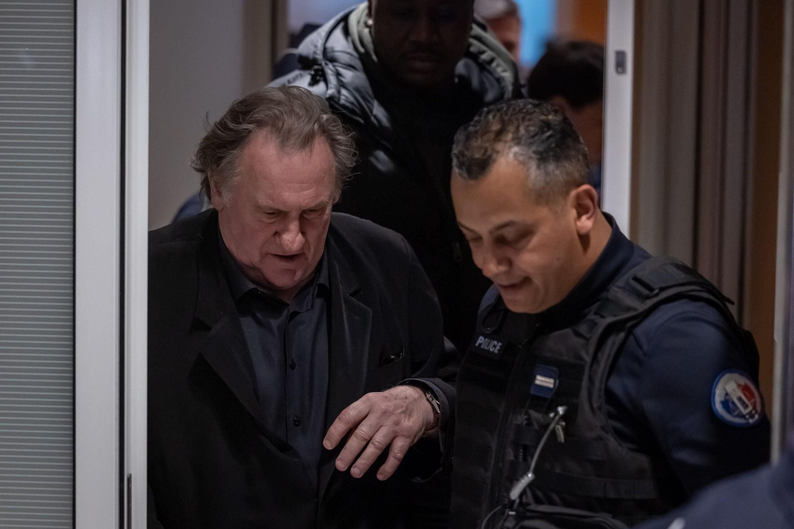 Gerard Depardieu, durante una de las sesiones del juicio el pasado marzo. / Christophe Petit Tesson / Efe