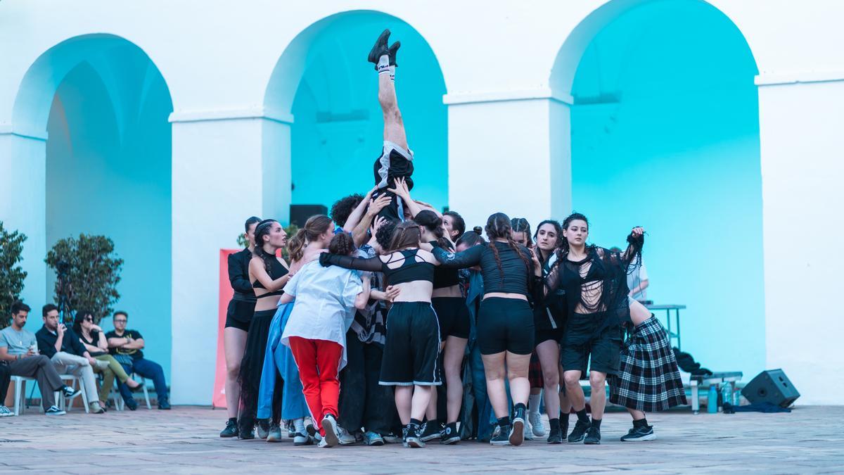 Actividad dentro del DID25 LE NORMAL CENTRO COREOGRÁFICO Conferencia del DID25 LE NORMAL CENTRO COREOGRÁFICO