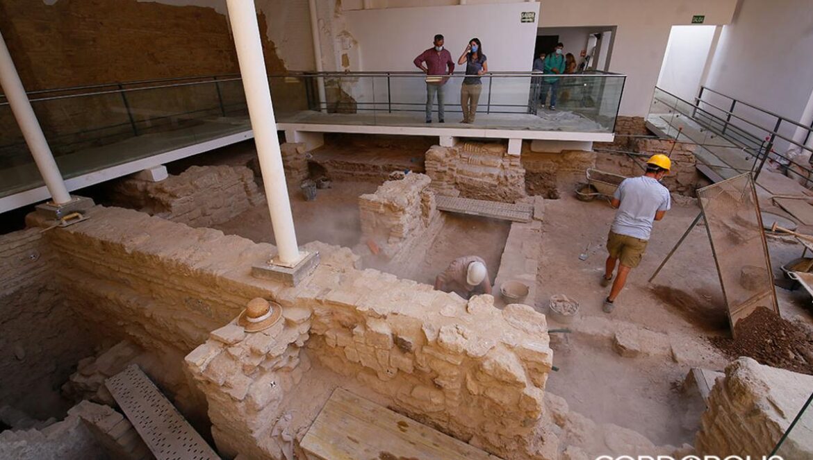 Excavaciones en el solar anexo a la Sinagoga MADERO CUBERO
