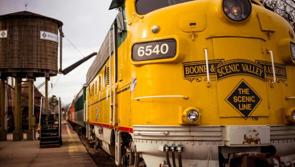 yellow Scenic valley train
