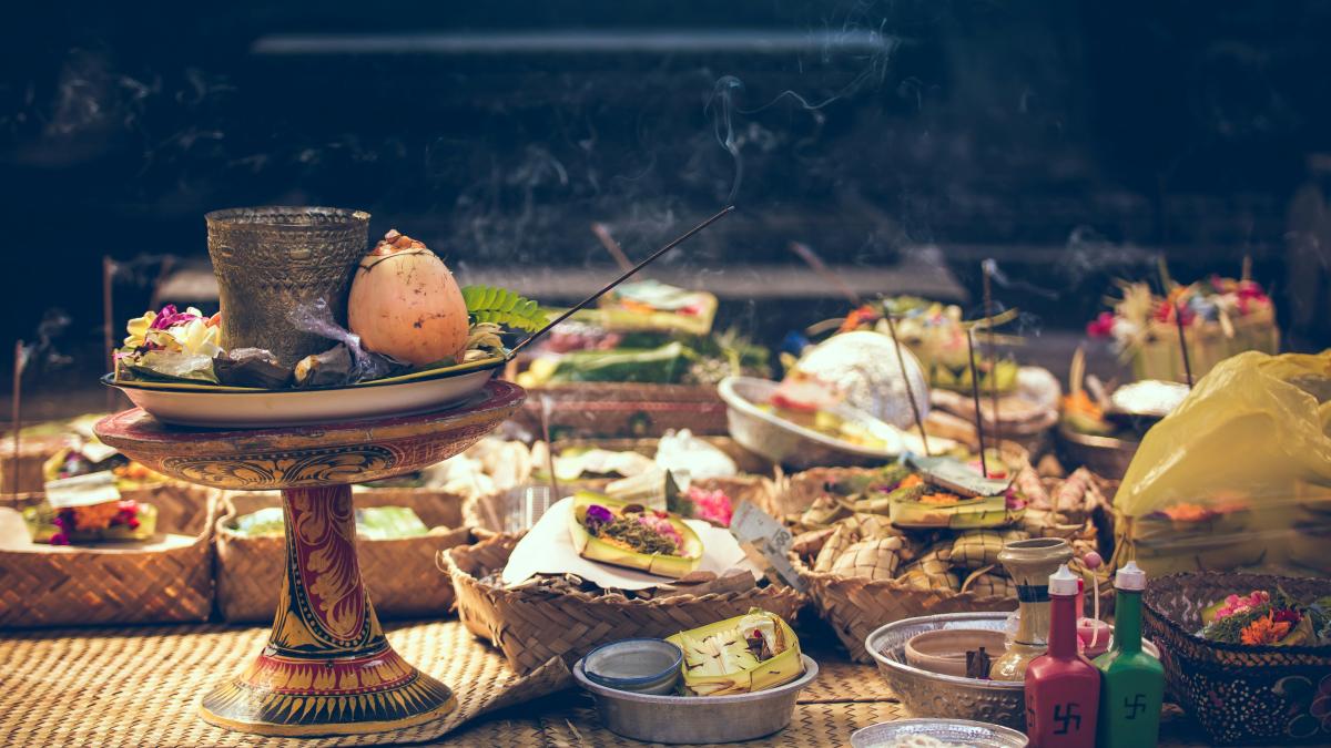 cooked food on beige table mat