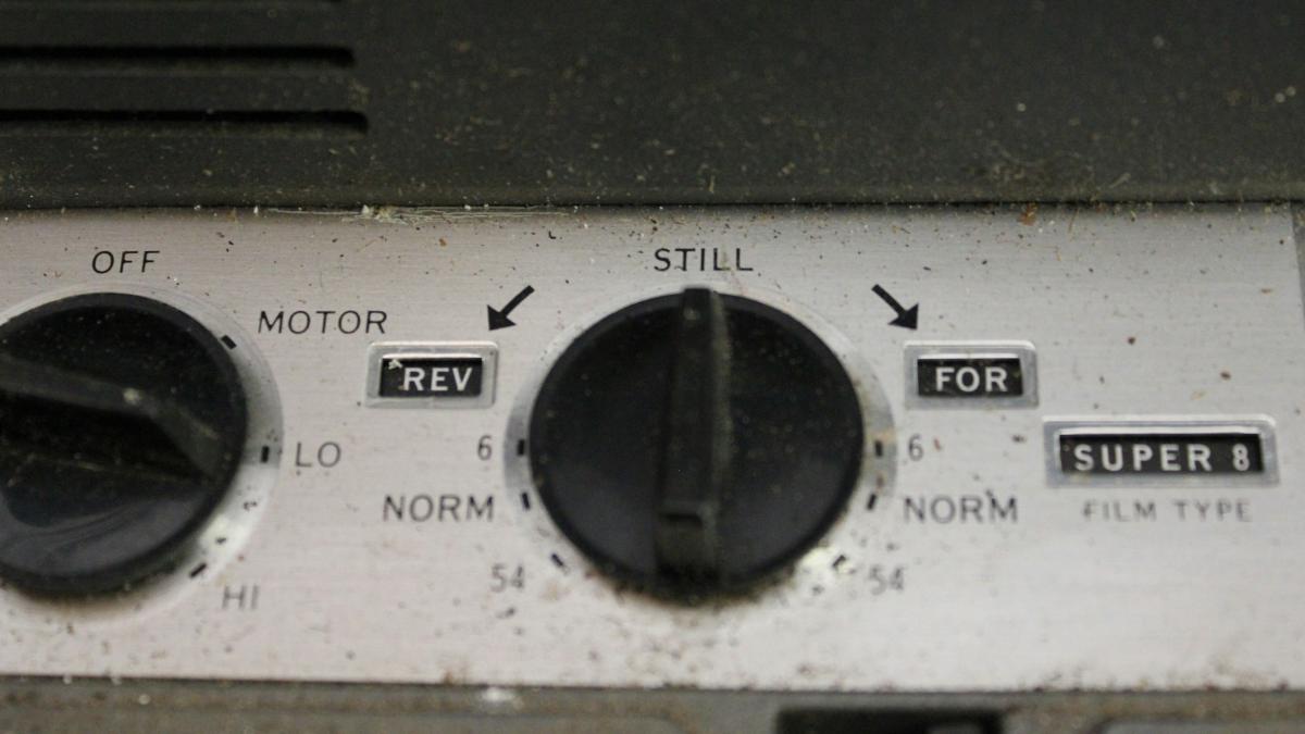 appliance control button at still and lo