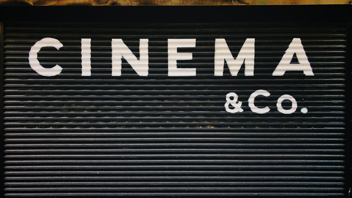 black Cinema & Co. roller shutter