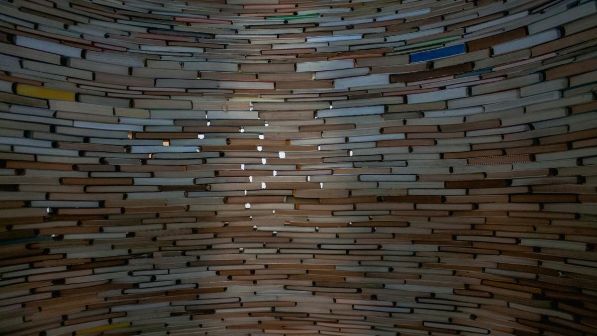 brown blue and white woven mat