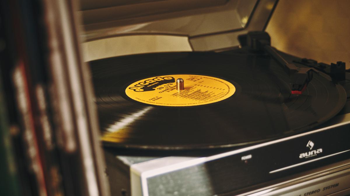 a black and yellow object