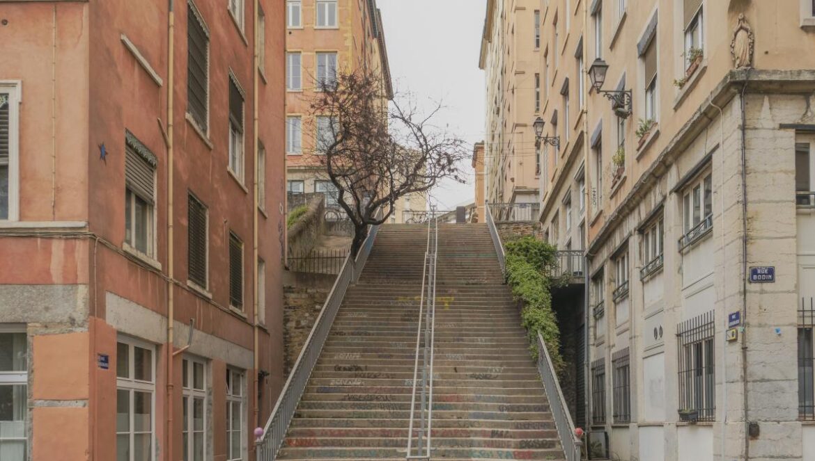 a set of stairs leading up to a building