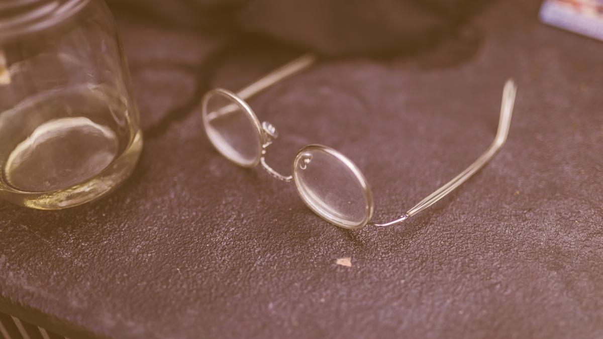 grey frame eyeglasses