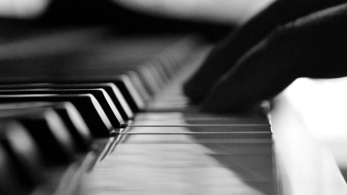 a close up of a piano